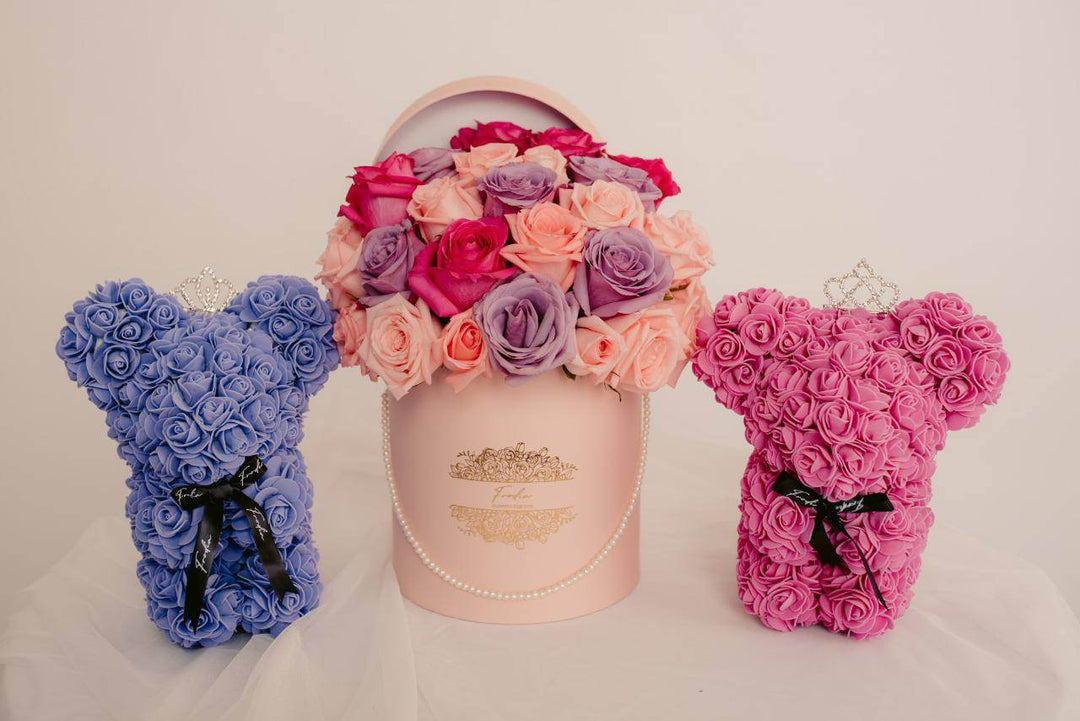 Box Rainbow Roses - Frodia Flowers